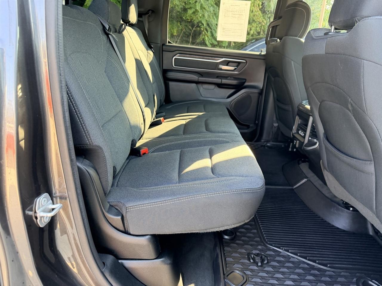 RAM 1500 Big Horn Crew Cab SWB 4WD 2020