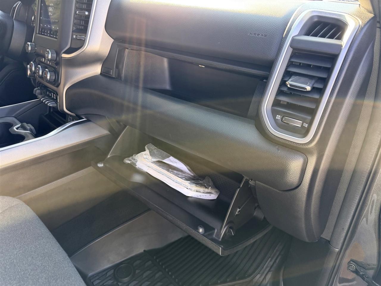 RAM 1500 Big Horn Crew Cab SWB 4WD 2020