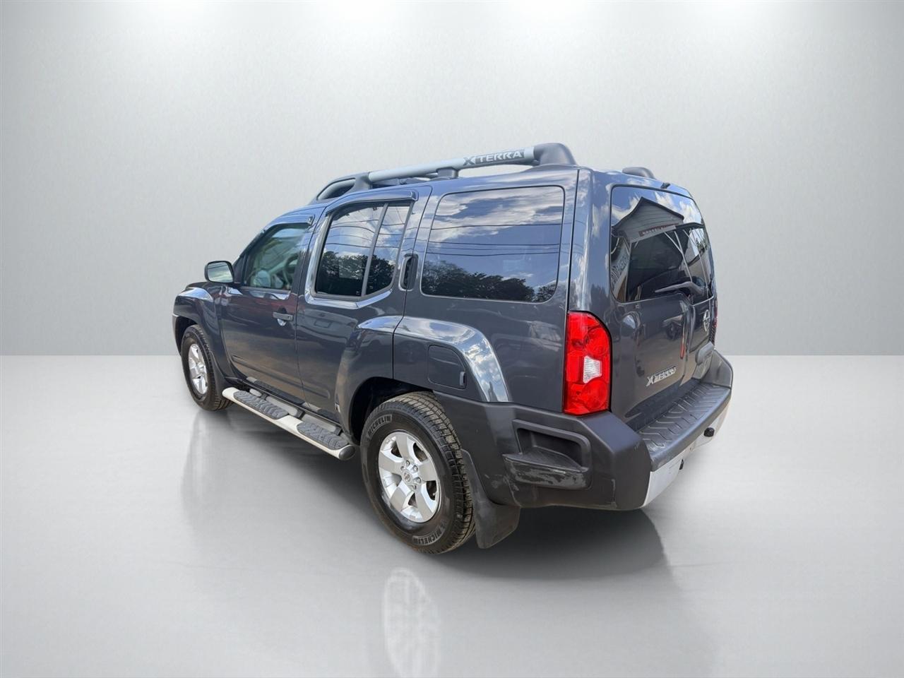 Nissan Xterra S 2010