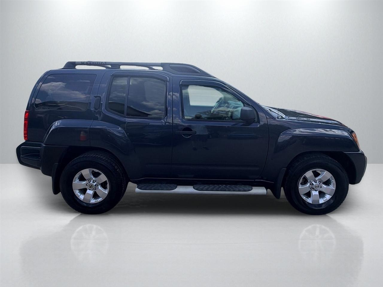 Nissan Xterra S 2010