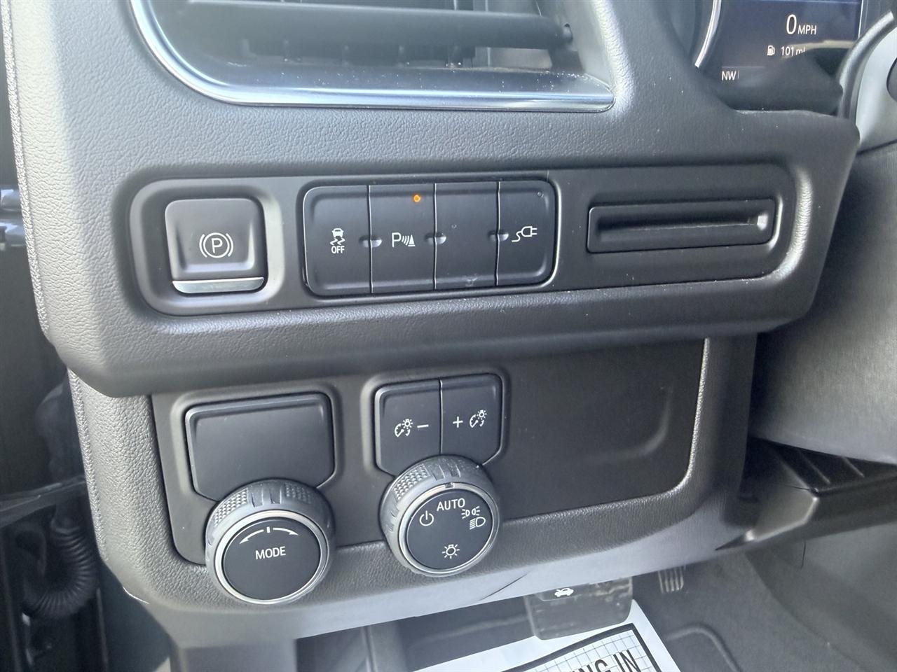 Chevrolet Suburban LT 2WD 2021