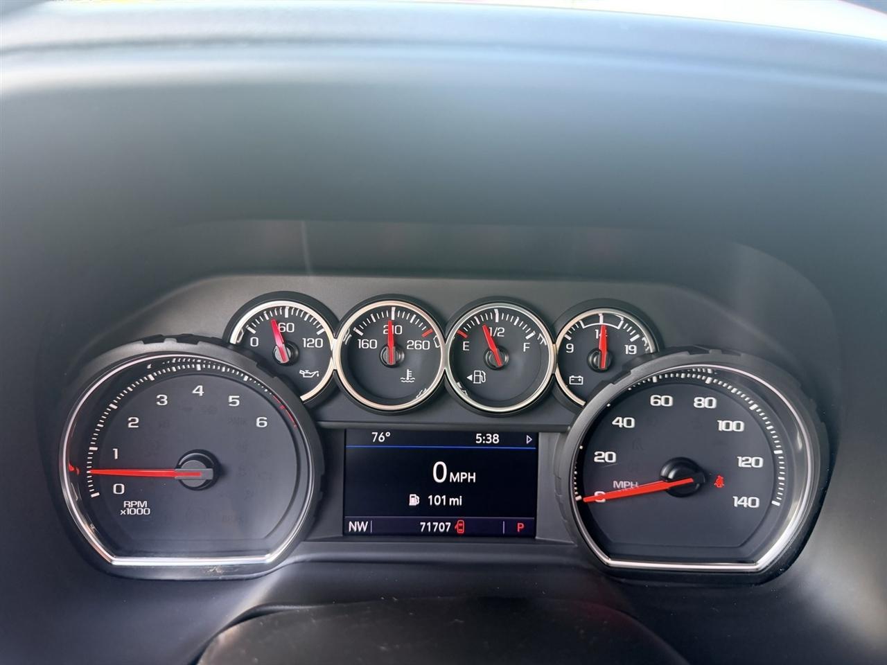 Chevrolet Suburban LT 2WD 2021