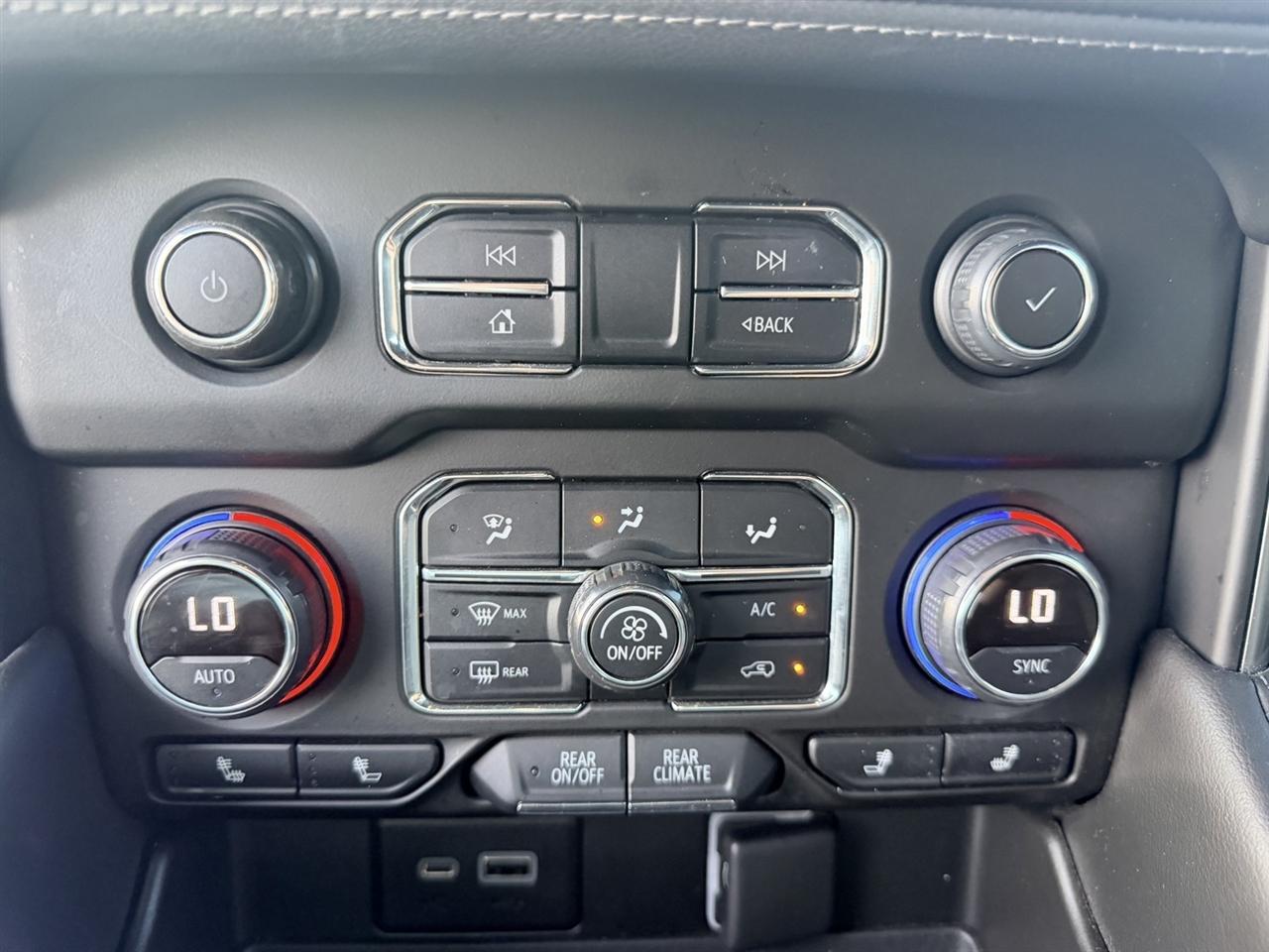 Chevrolet Suburban LT 2WD 2021