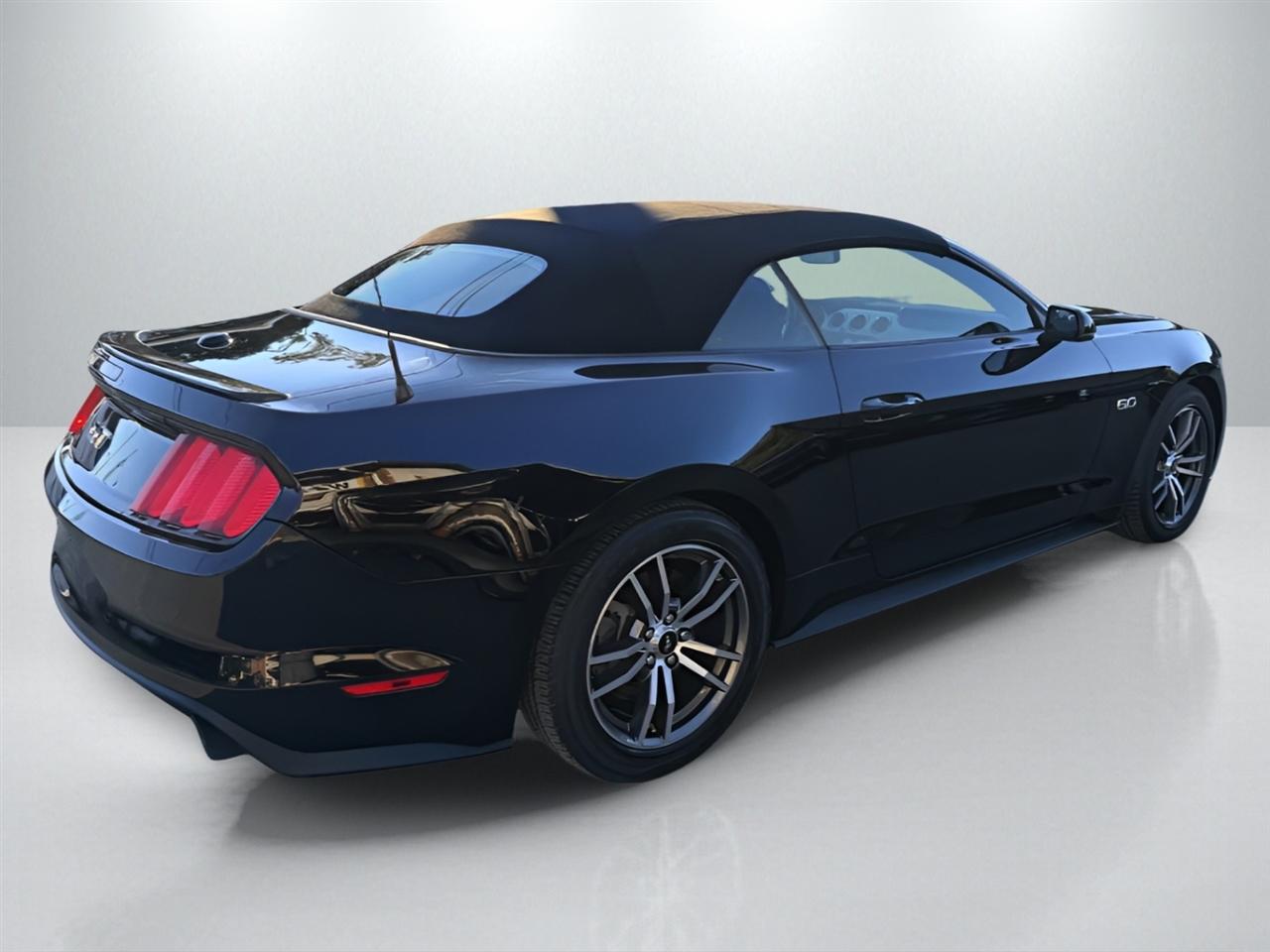 Ford Mustang GT convertible 2016