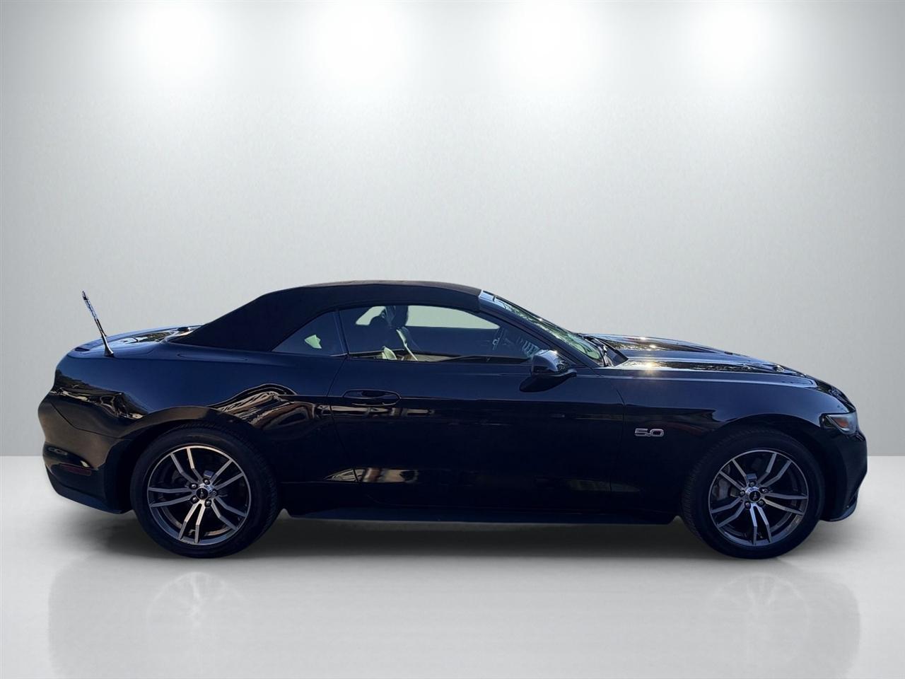 Ford Mustang GT convertible 2016