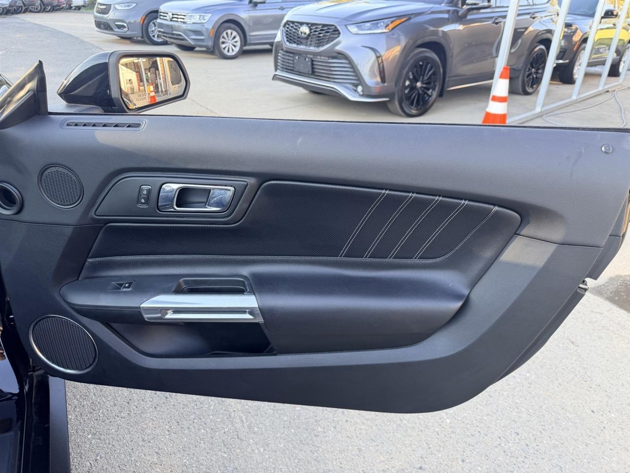 Ford Mustang GT convertible 2016