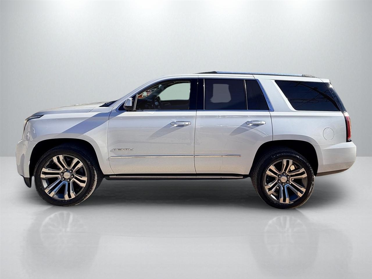 GMC Yukon Denali Ultimate 4WD 2019