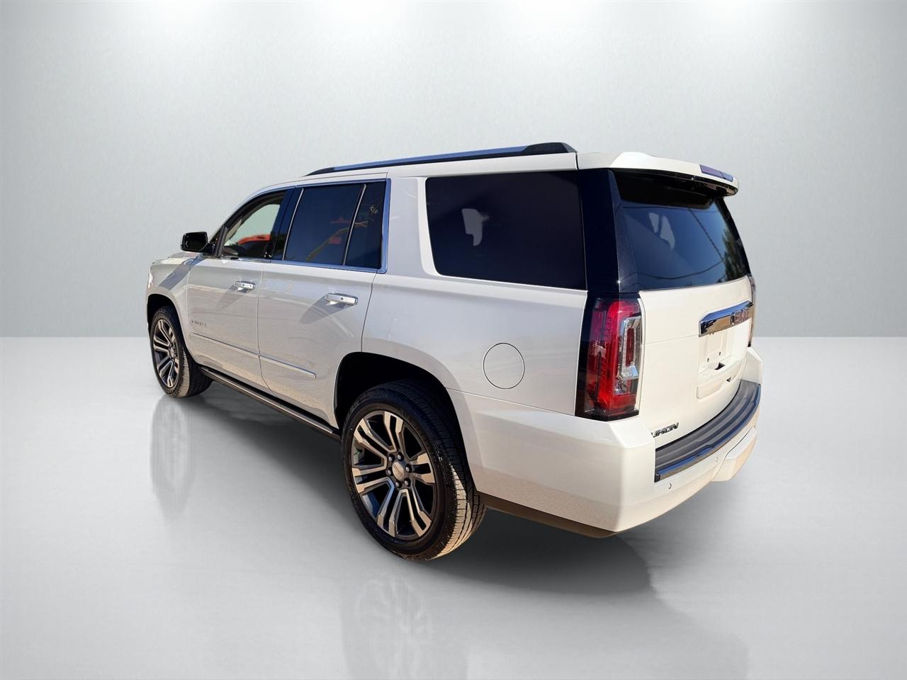 GMC Yukon Denali Ultimate 4WD 2019