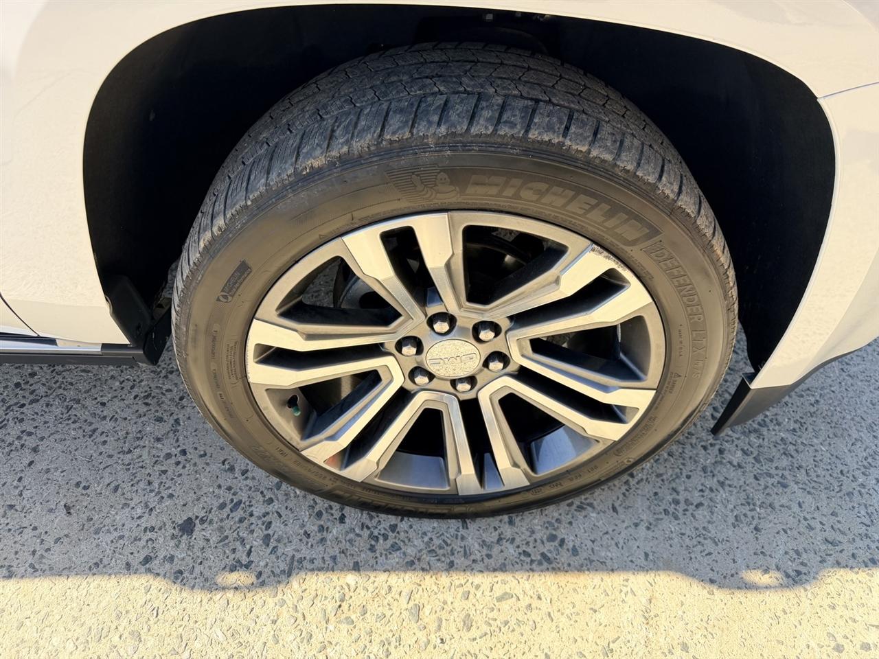 GMC Yukon Denali Ultimate 4WD 2019