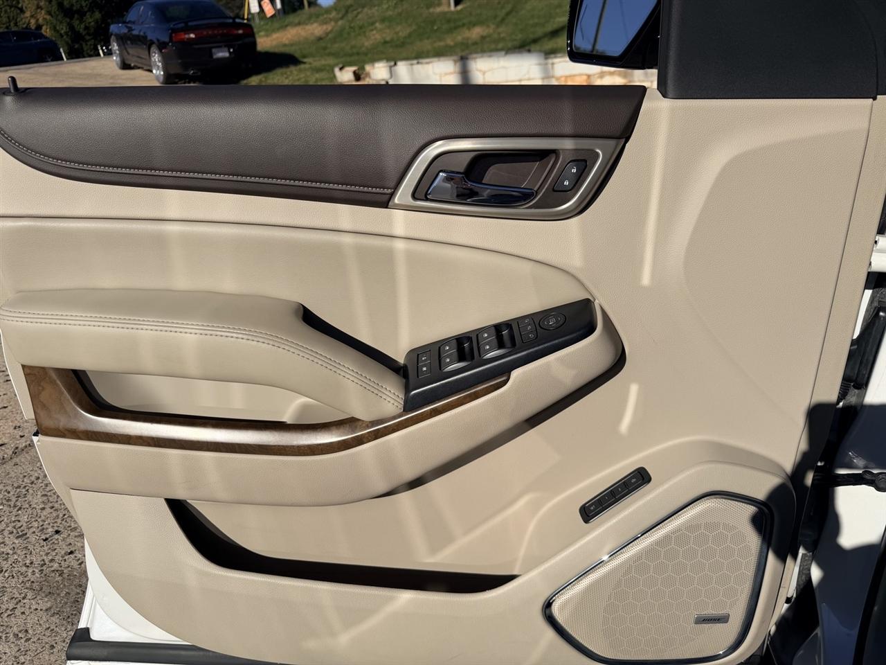 GMC Yukon Denali Ultimate 4WD 2019
