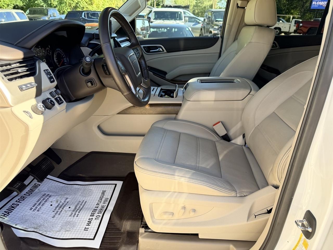 GMC Yukon Denali Ultimate 4WD 2019