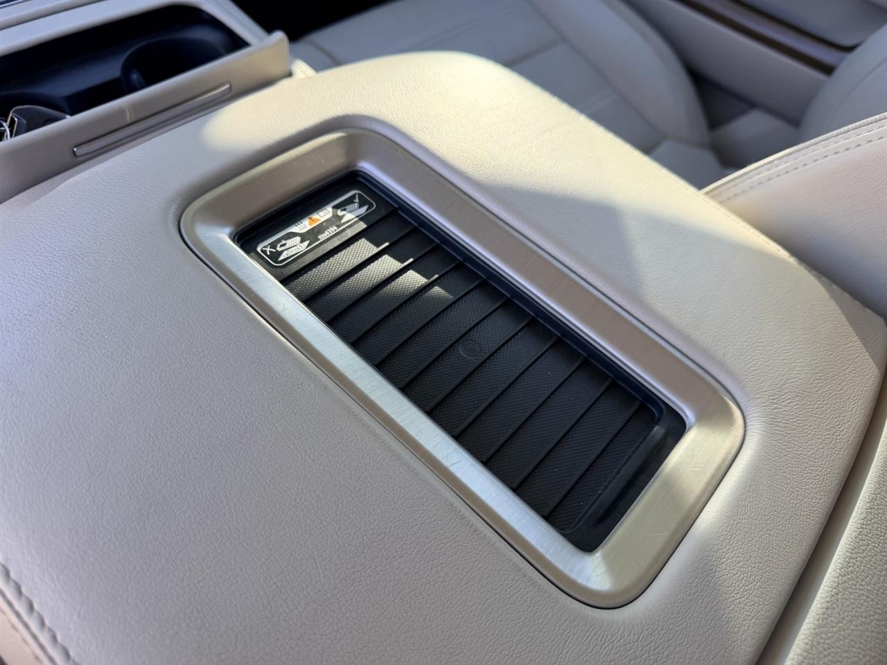 GMC Yukon Denali Ultimate 4WD 2019