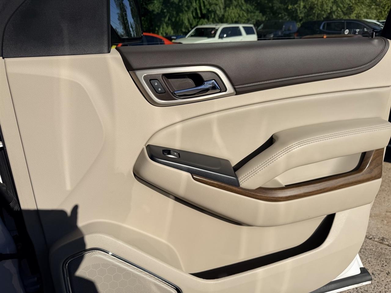GMC Yukon Denali Ultimate 4WD 2019