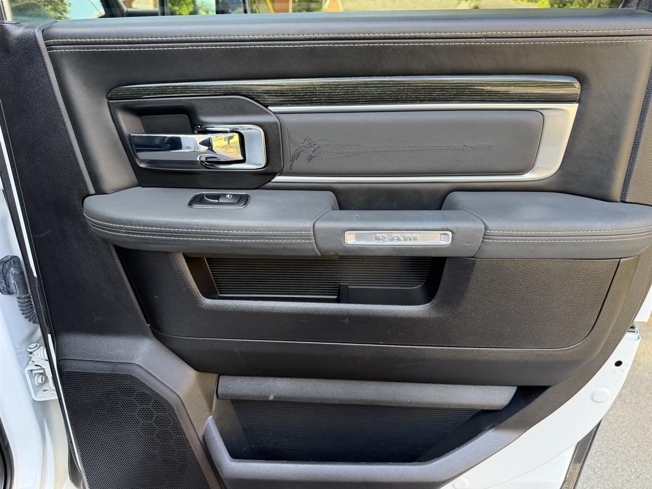 RAM 2500 Limited Crew Cab 4WD 2017