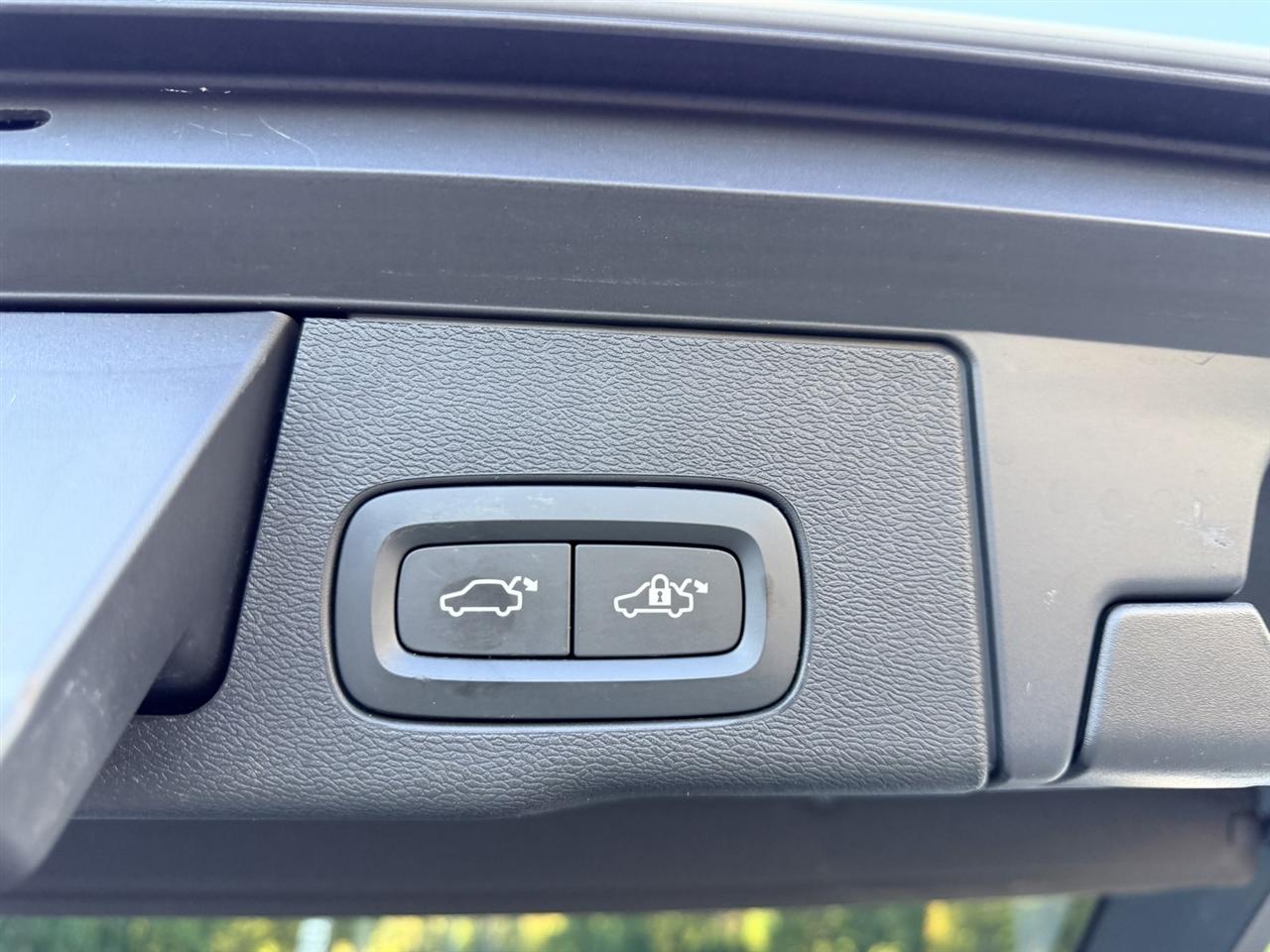 Volvo XC60 T6 Momentum AWD 2019
