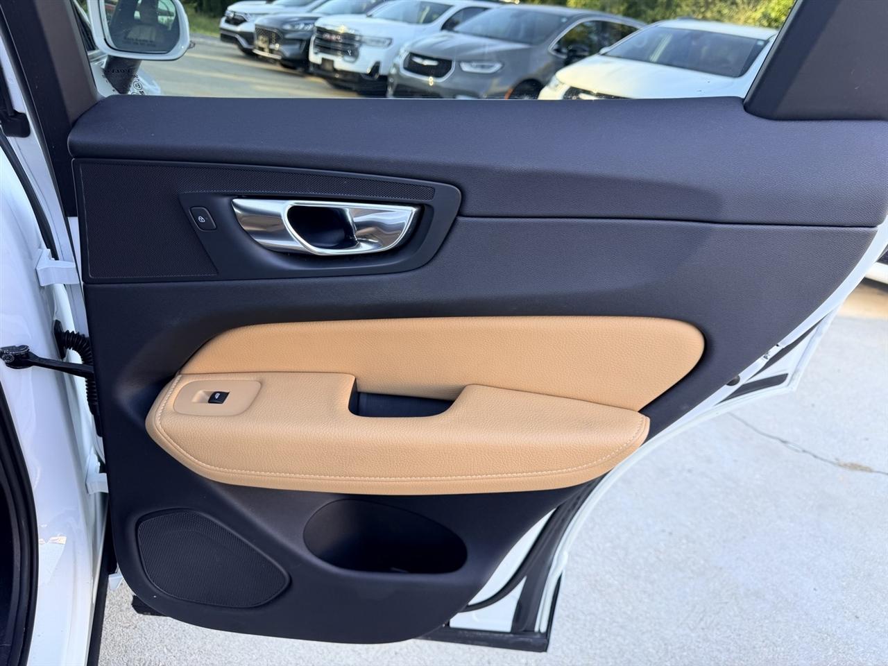 Volvo XC60 T6 Momentum AWD 2019