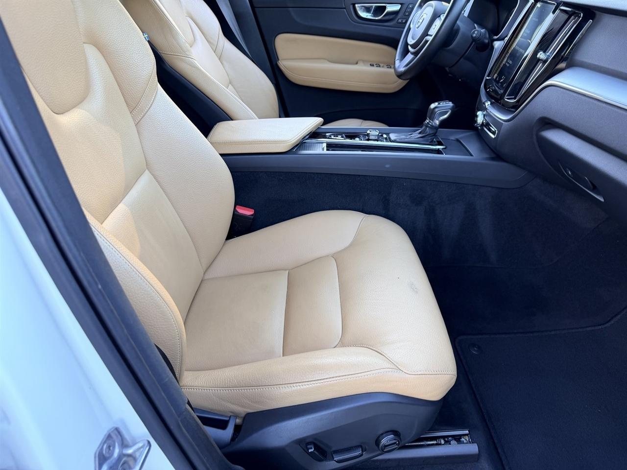 Volvo XC60 T6 Momentum AWD 2019