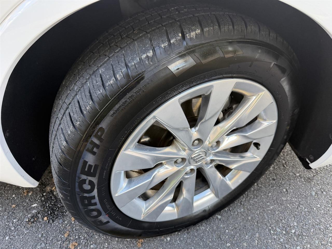 Buick Envision Essense 2018