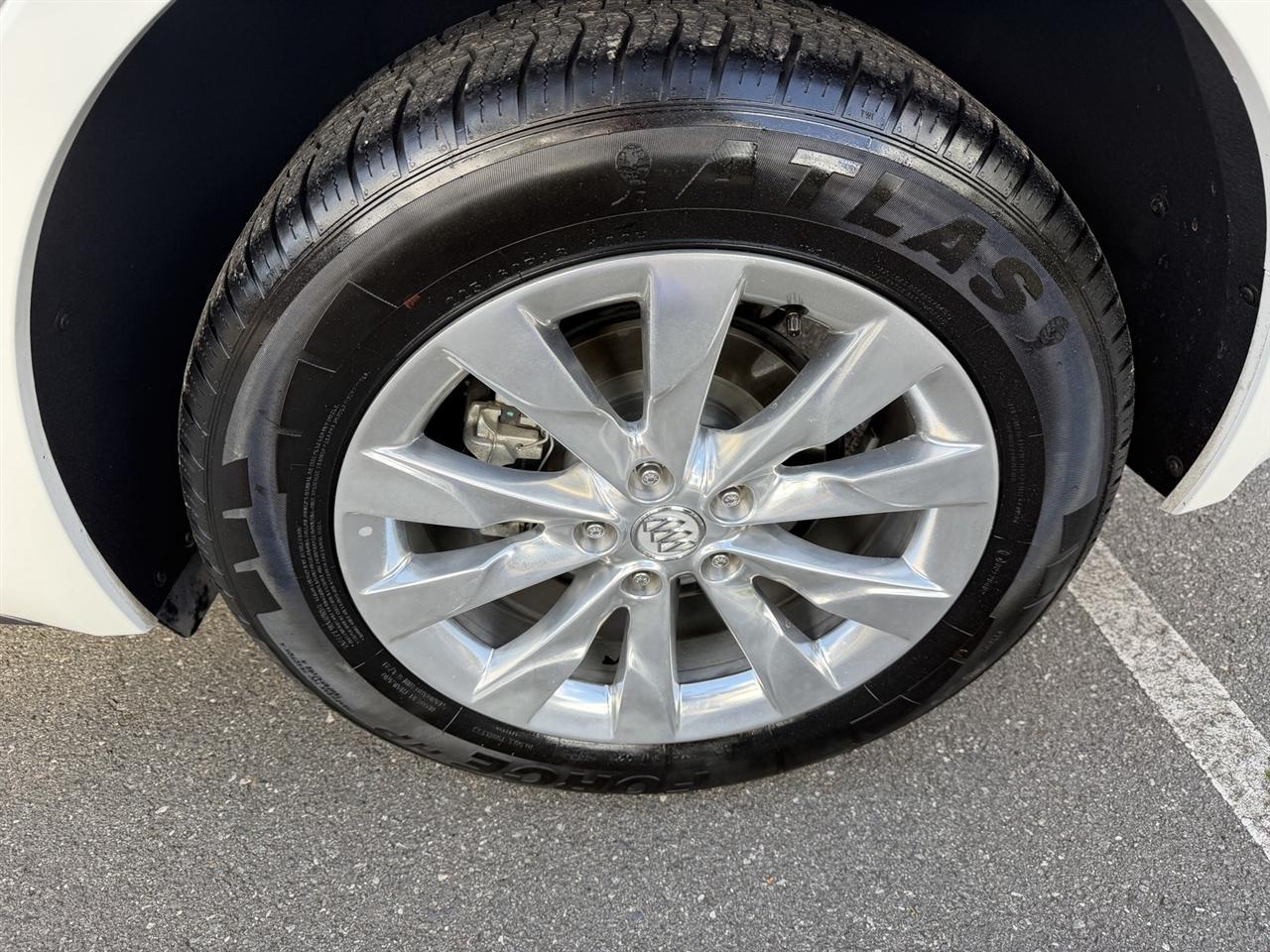 Buick Envision Essense 2018