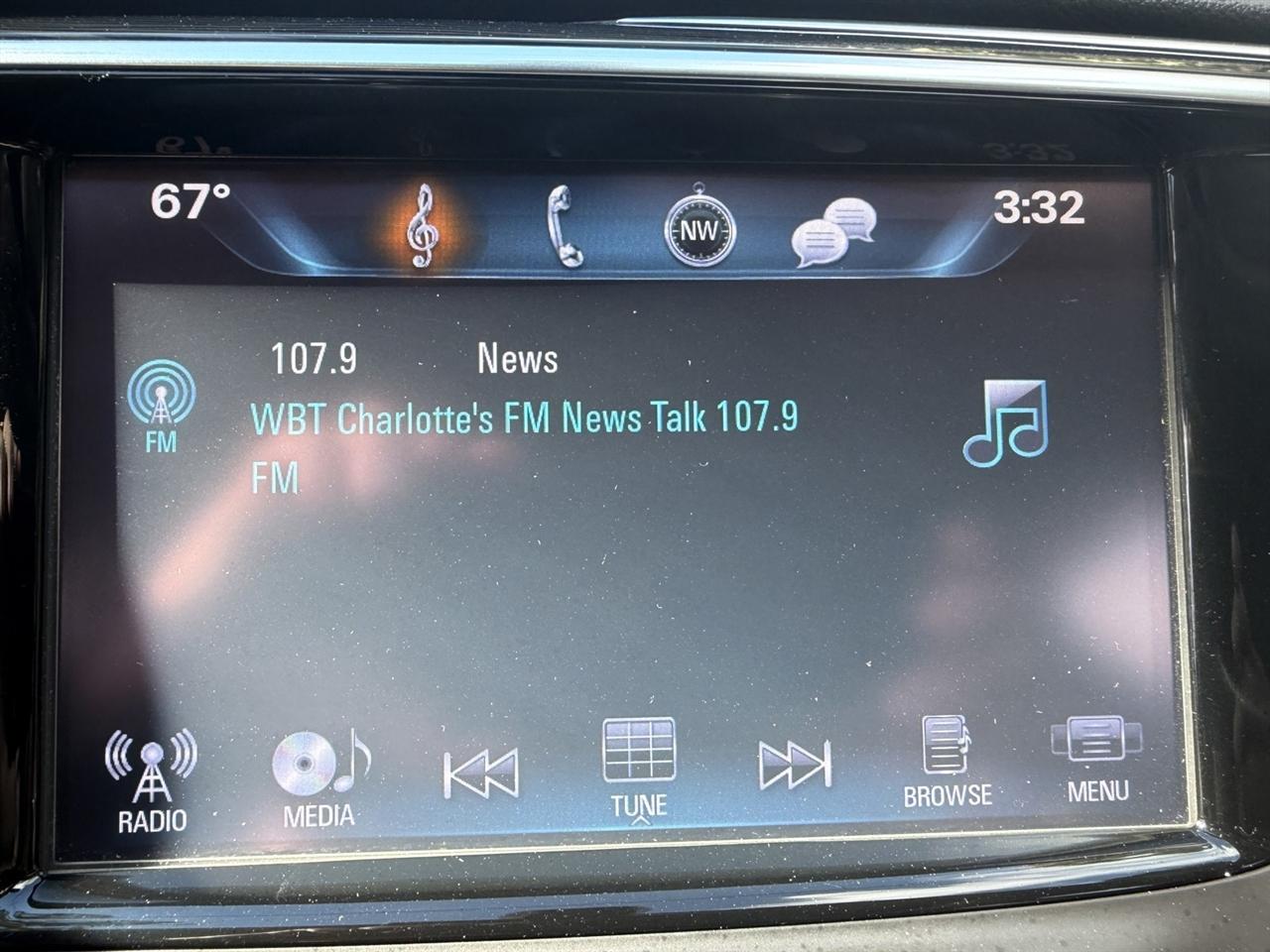 Buick Envision Essense 2018
