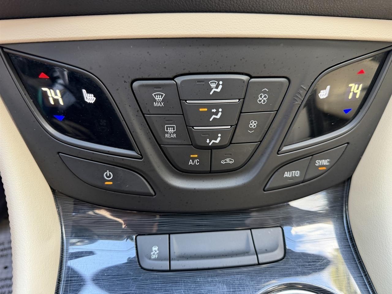 Buick Envision Essense 2018