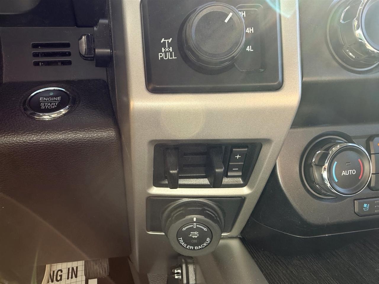 Ford F-350 SD Lariat Crew Cab Long Bed 4WD 2021