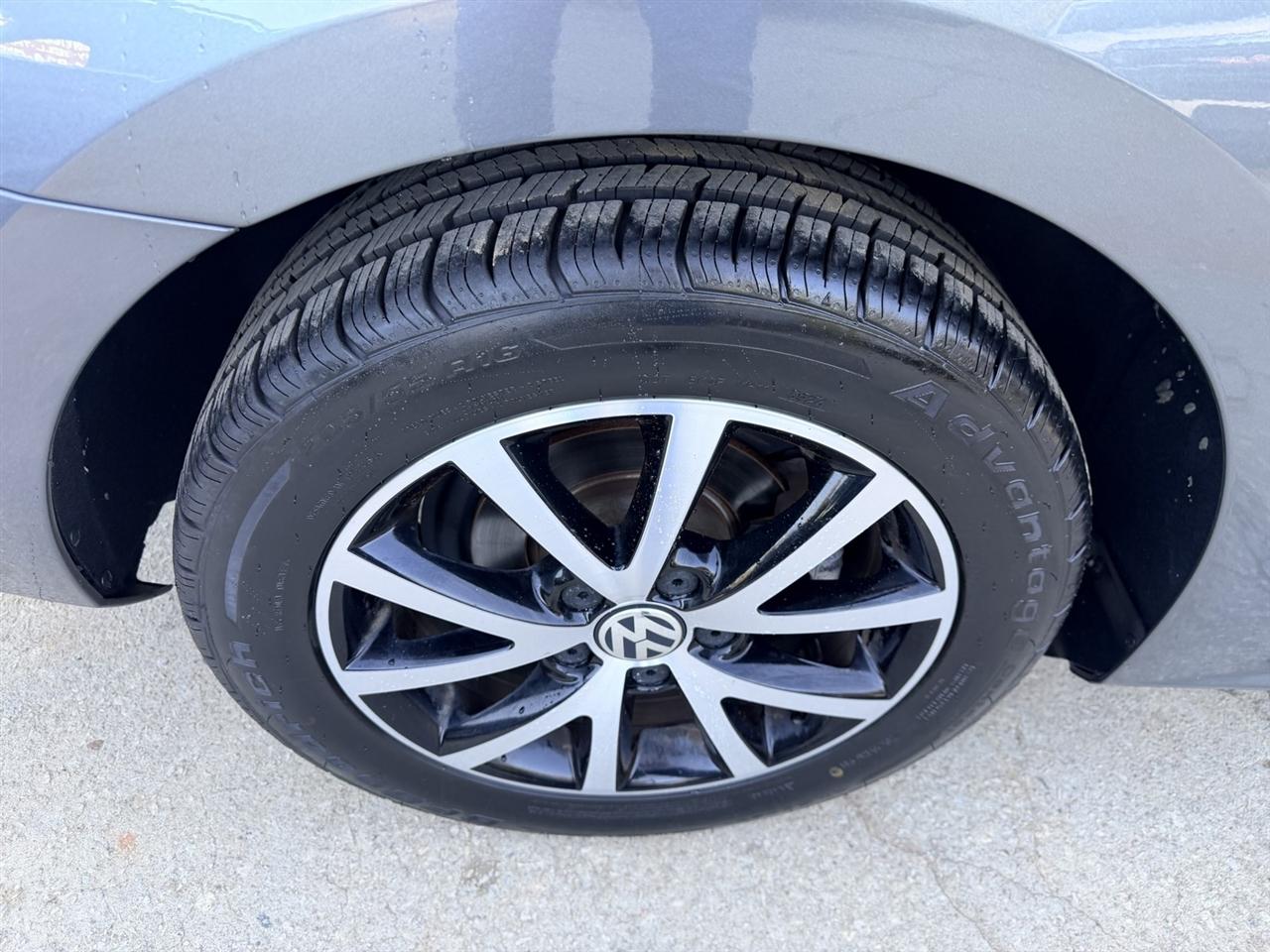 Volkswagen Jetta SE Auto 2017