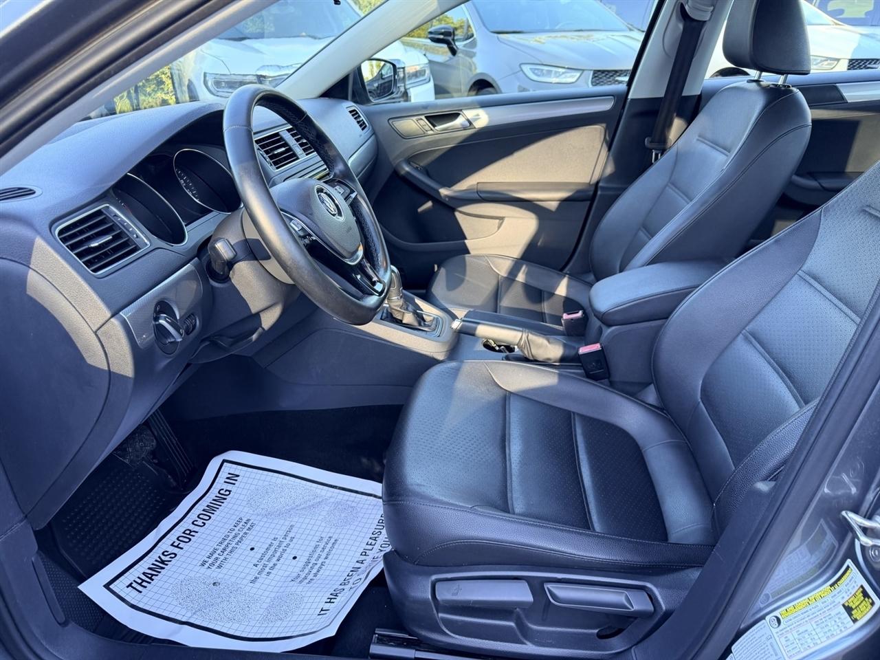 Volkswagen Jetta SE Auto 2017