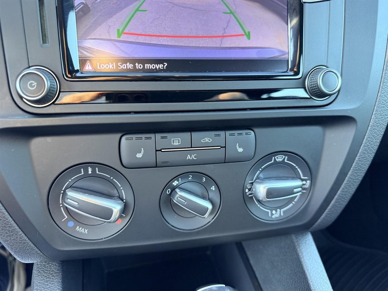 Volkswagen Jetta SE Auto 2017