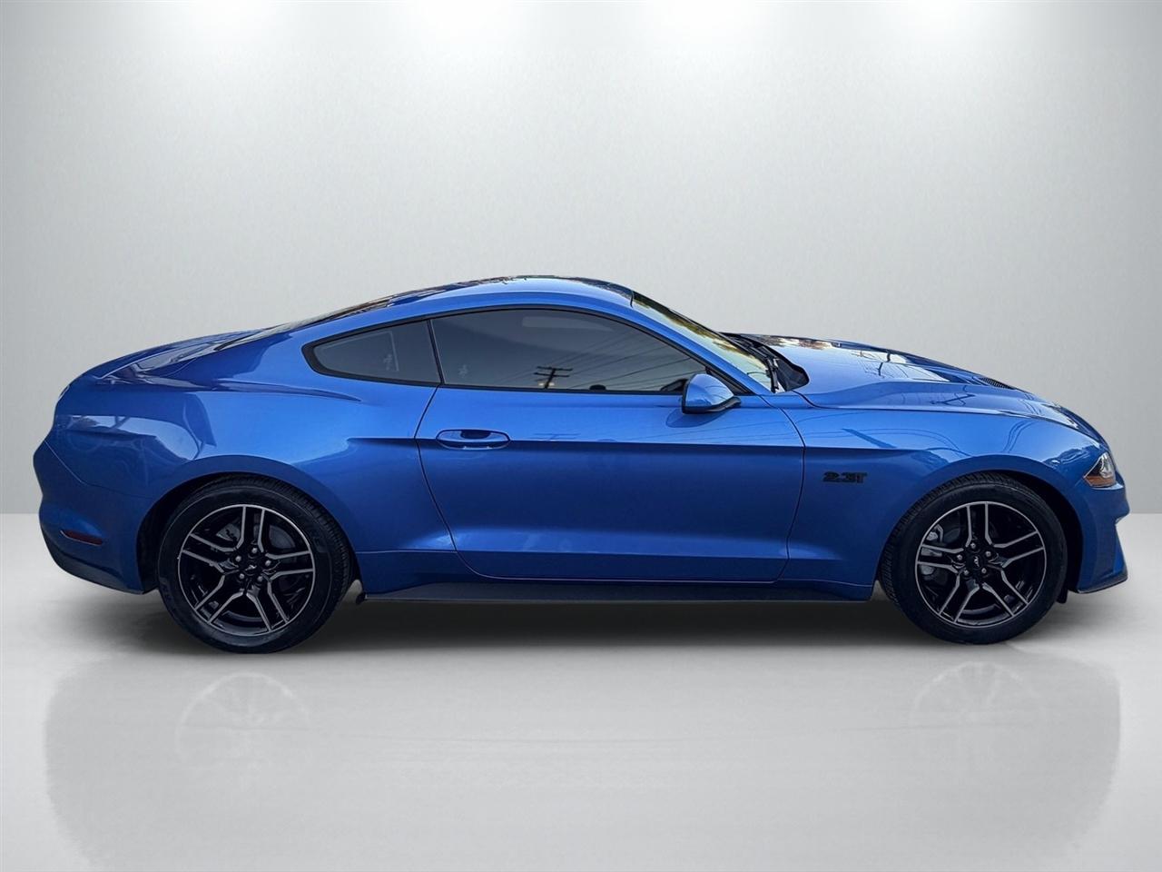 Ford Mustang EcoBoost Coupe 2020