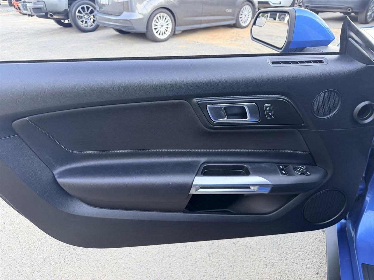 Ford Mustang EcoBoost Coupe 2020