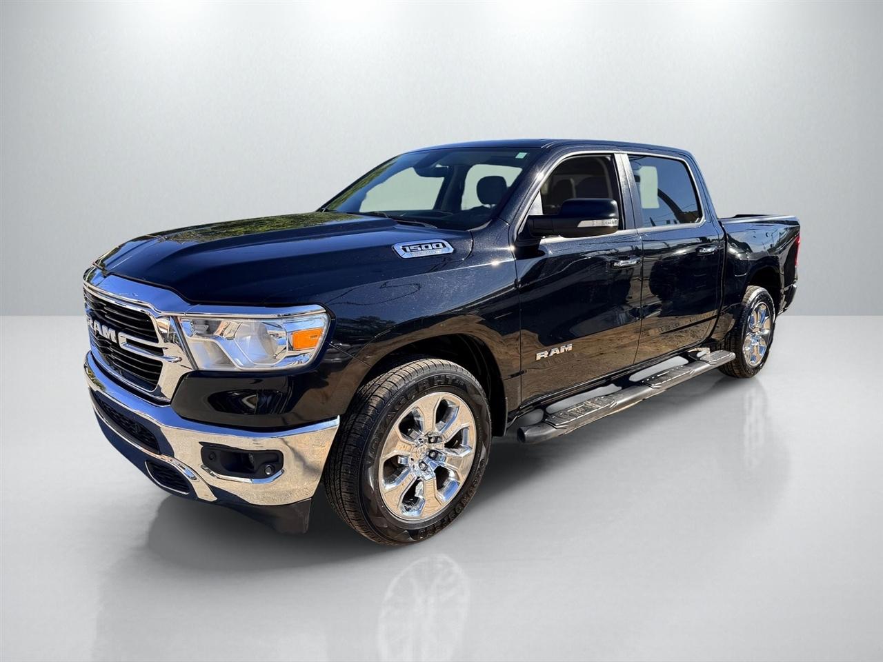 RAM 1500 Big Horn Crew Cab SWB 4WD 2020