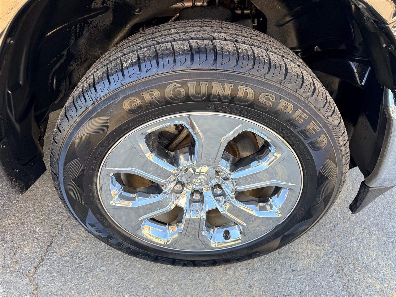 RAM 1500 Big Horn Crew Cab SWB 4WD 2020