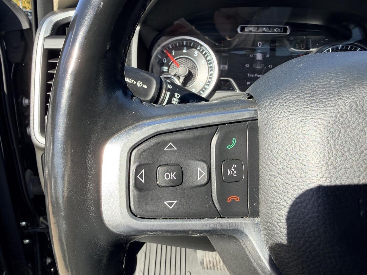 RAM 1500 Big Horn Crew Cab SWB 4WD 2020