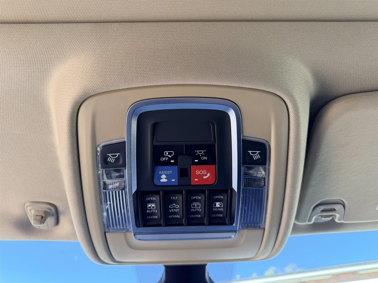 RAM 1500 Big Horn Crew Cab SWB 4WD 2020