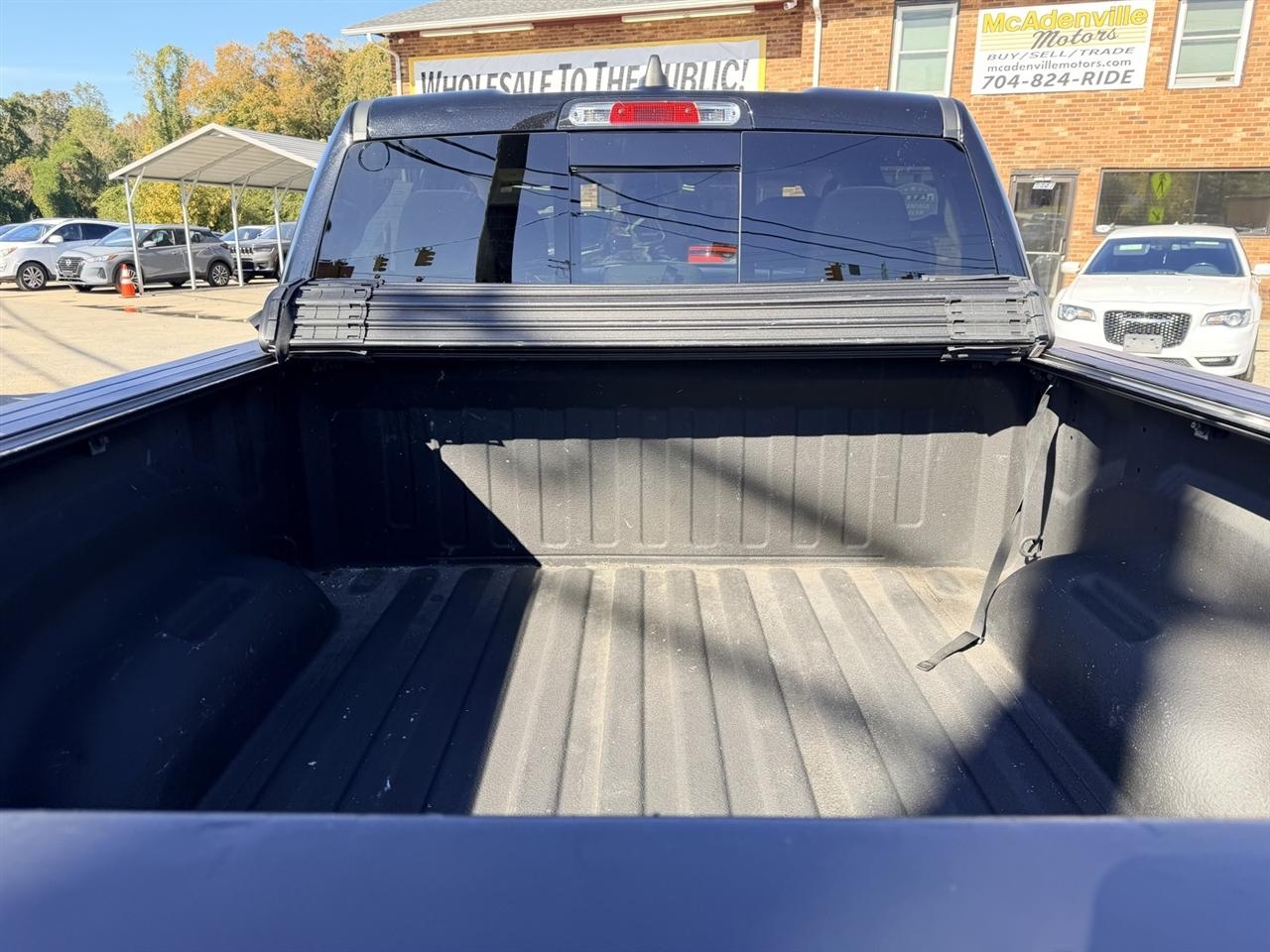 RAM 1500 Big Horn Crew Cab SWB 4WD 2020