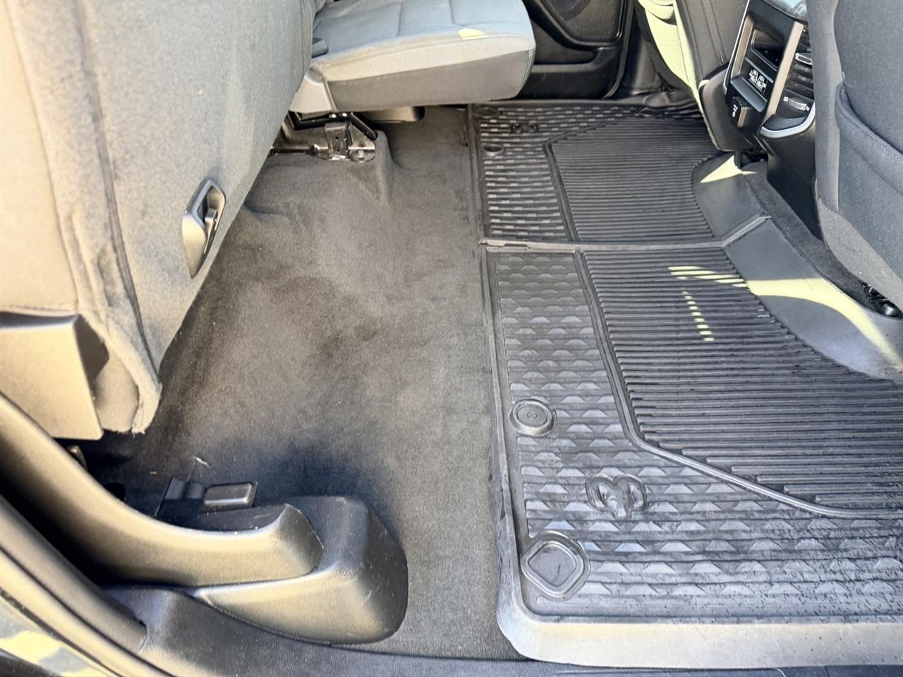 RAM 1500 Big Horn Crew Cab SWB 4WD 2020