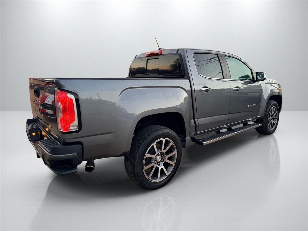 GMC Canyon Denali Crew Cab 4WD 2022