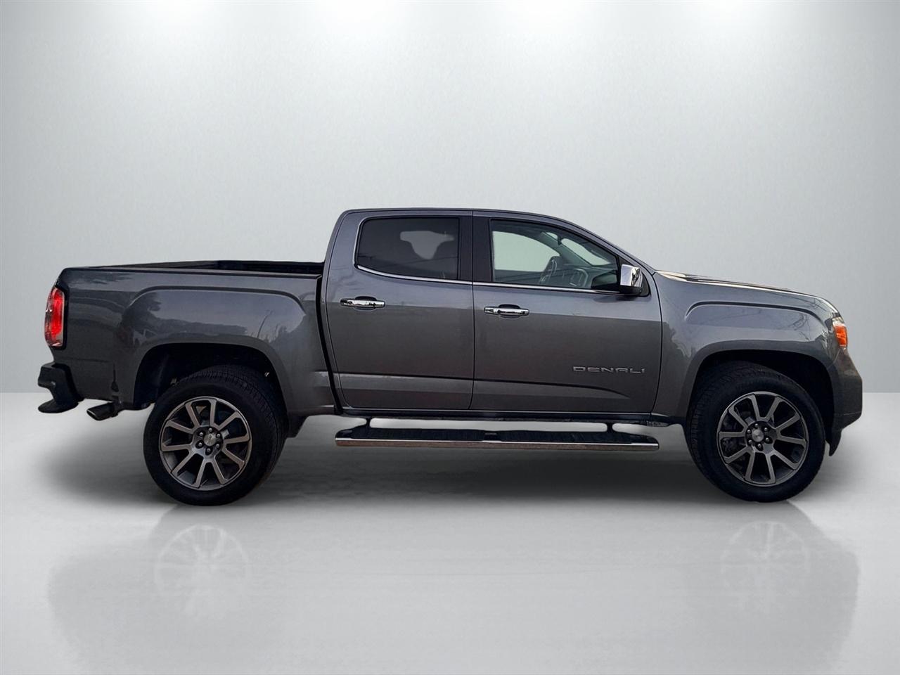 GMC Canyon Denali Crew Cab 4WD 2022