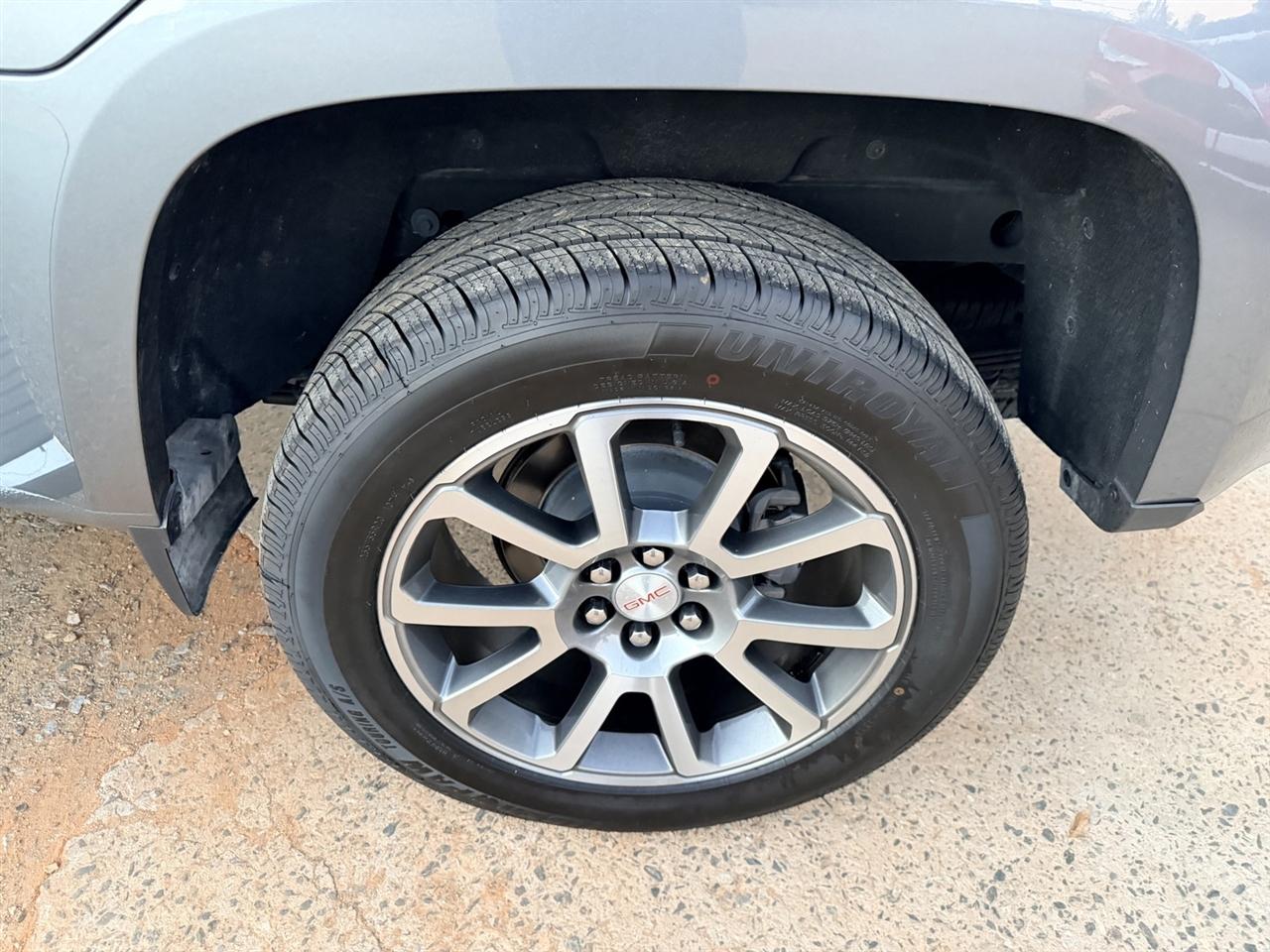 GMC Canyon Denali Crew Cab 4WD 2022