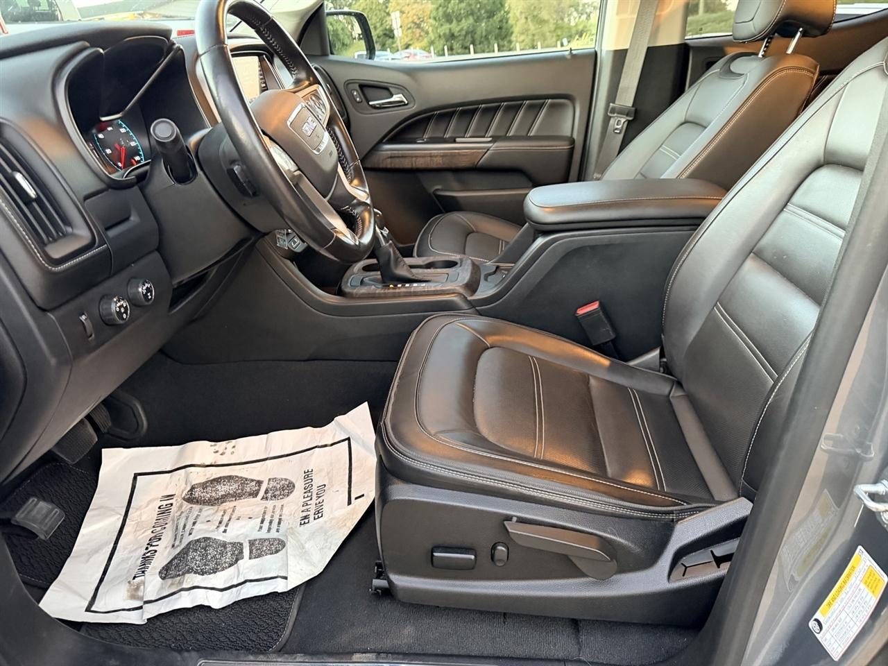 GMC Canyon Denali Crew Cab 4WD 2022