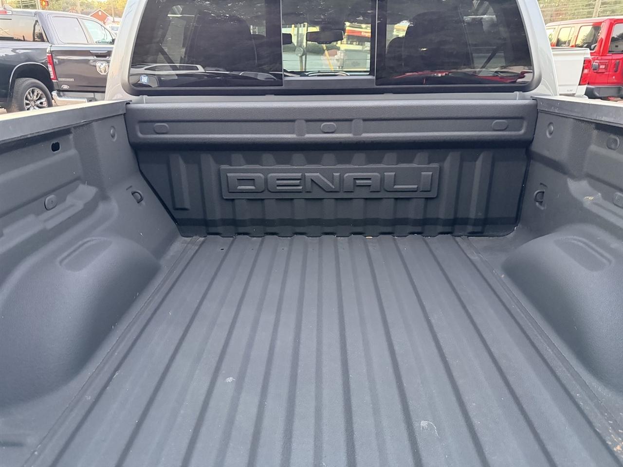 GMC Canyon Denali Crew Cab 4WD 2022