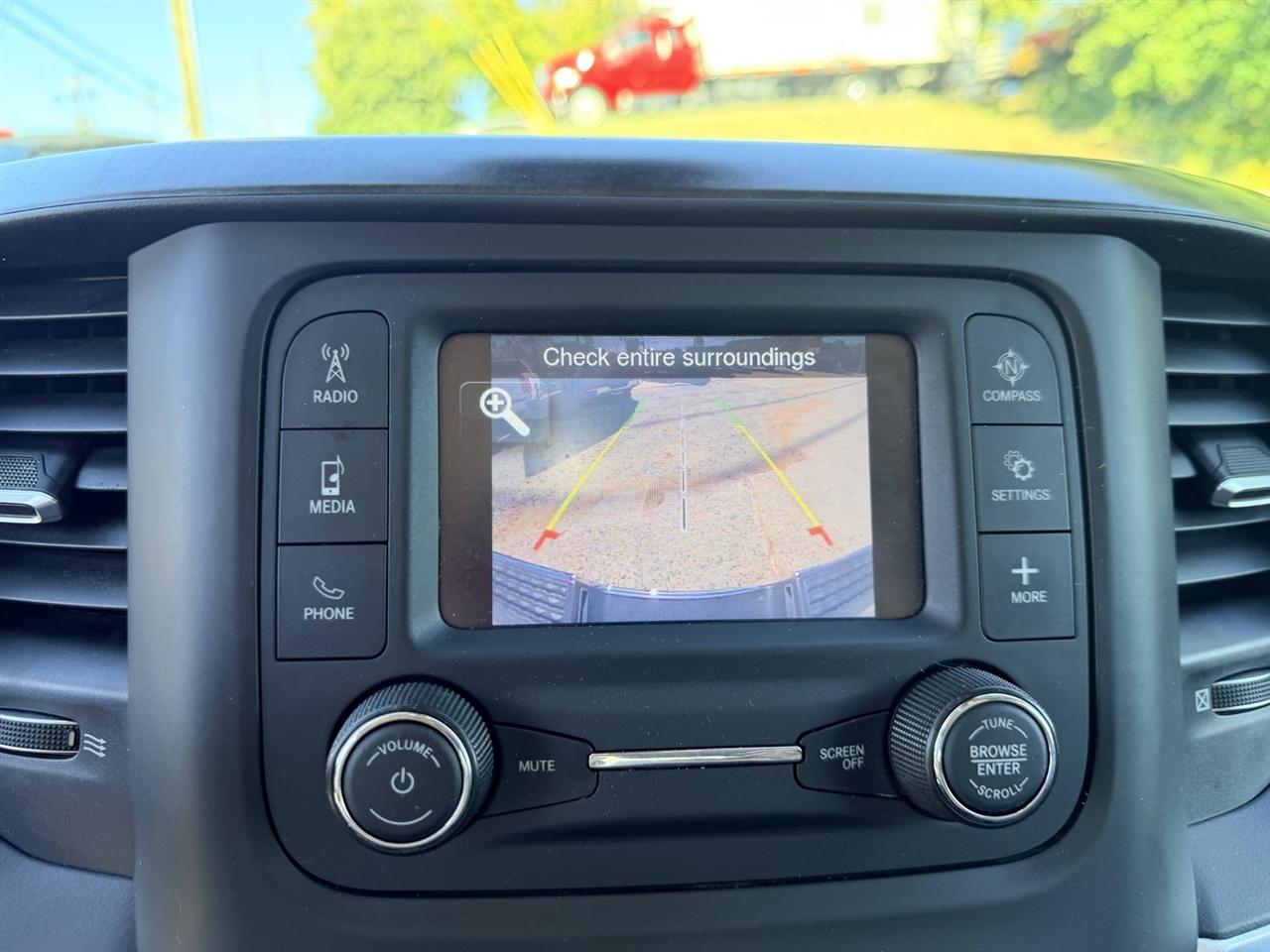 RAM 2500 Big Horn 4x2 Crew Cab 6'4" Box 2019