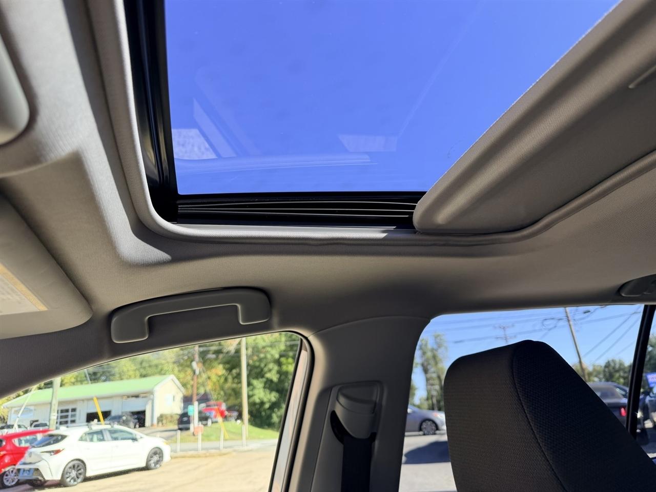 Toyota RAV4 XLE AWD 2019