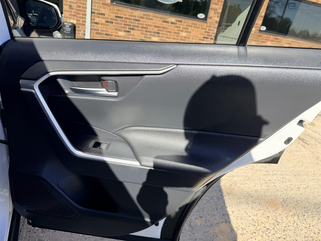 Toyota RAV4 XLE AWD 2019