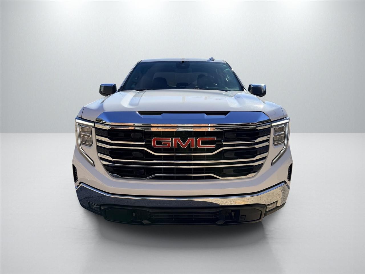 GMC Sierra 1500 SLT Crew Cab 4WD 2024