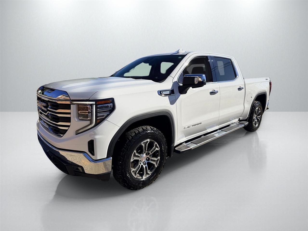 GMC Sierra 1500 SLT Crew Cab 4WD 2024