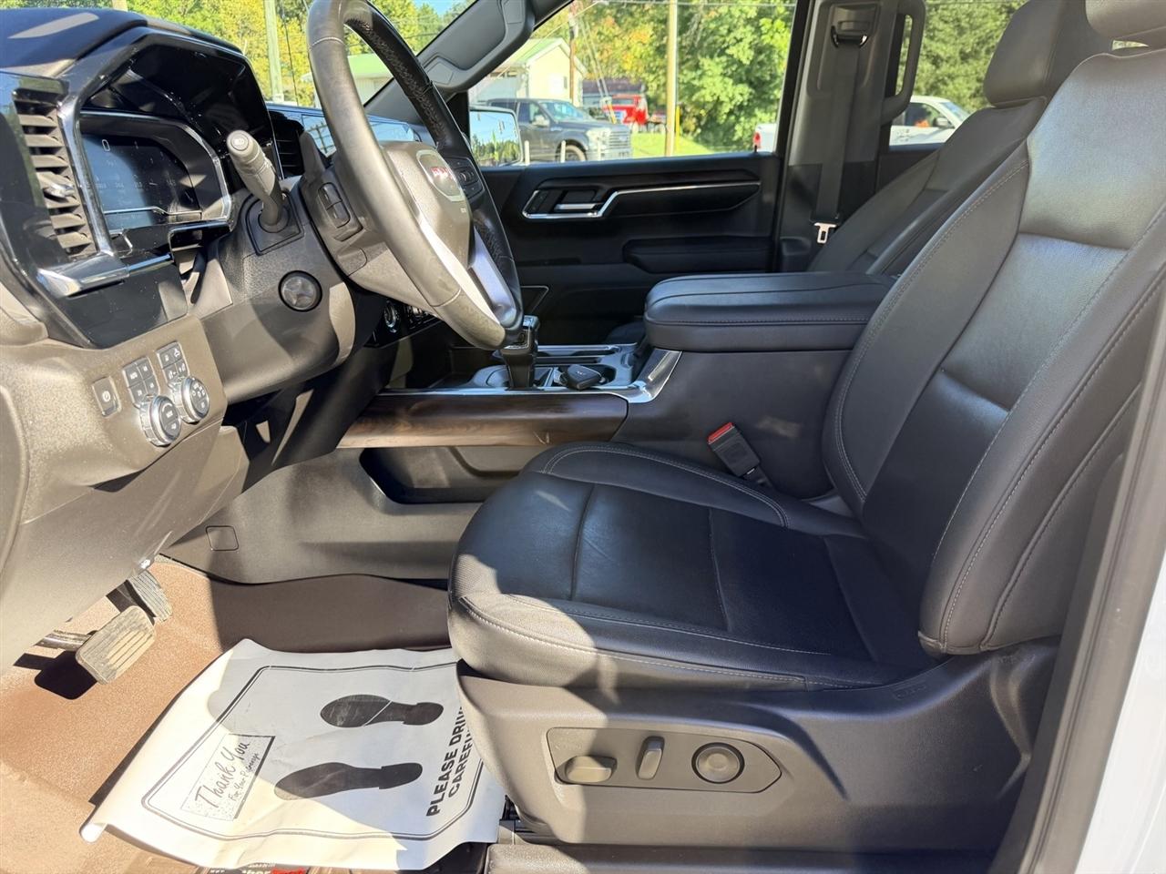 GMC Sierra 1500 SLT Crew Cab 4WD 2024