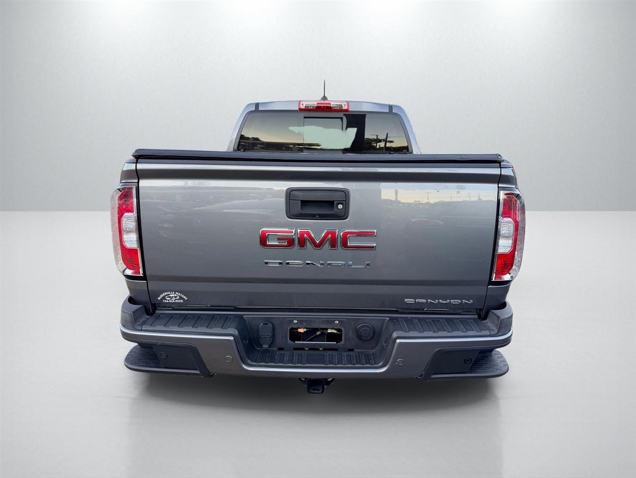 GMC Canyon Denali Crew Cab Long Box 4WD 2021