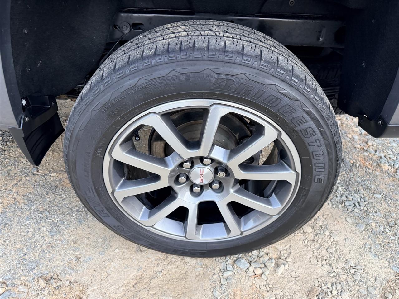 GMC Canyon Denali Crew Cab Long Box 4WD 2021